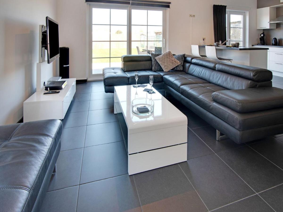 Modern Holiday Home in De Haan with Garden Buitenkant foto
