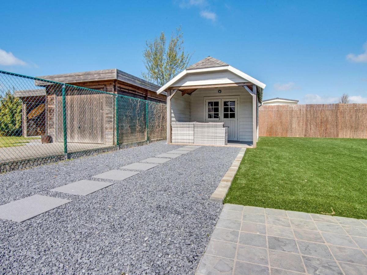 Modern Holiday Home in De Haan with Garden Buitenkant foto