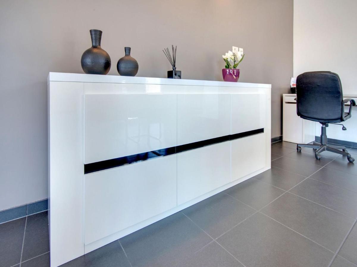 Modern Holiday Home in De Haan with Garden Buitenkant foto